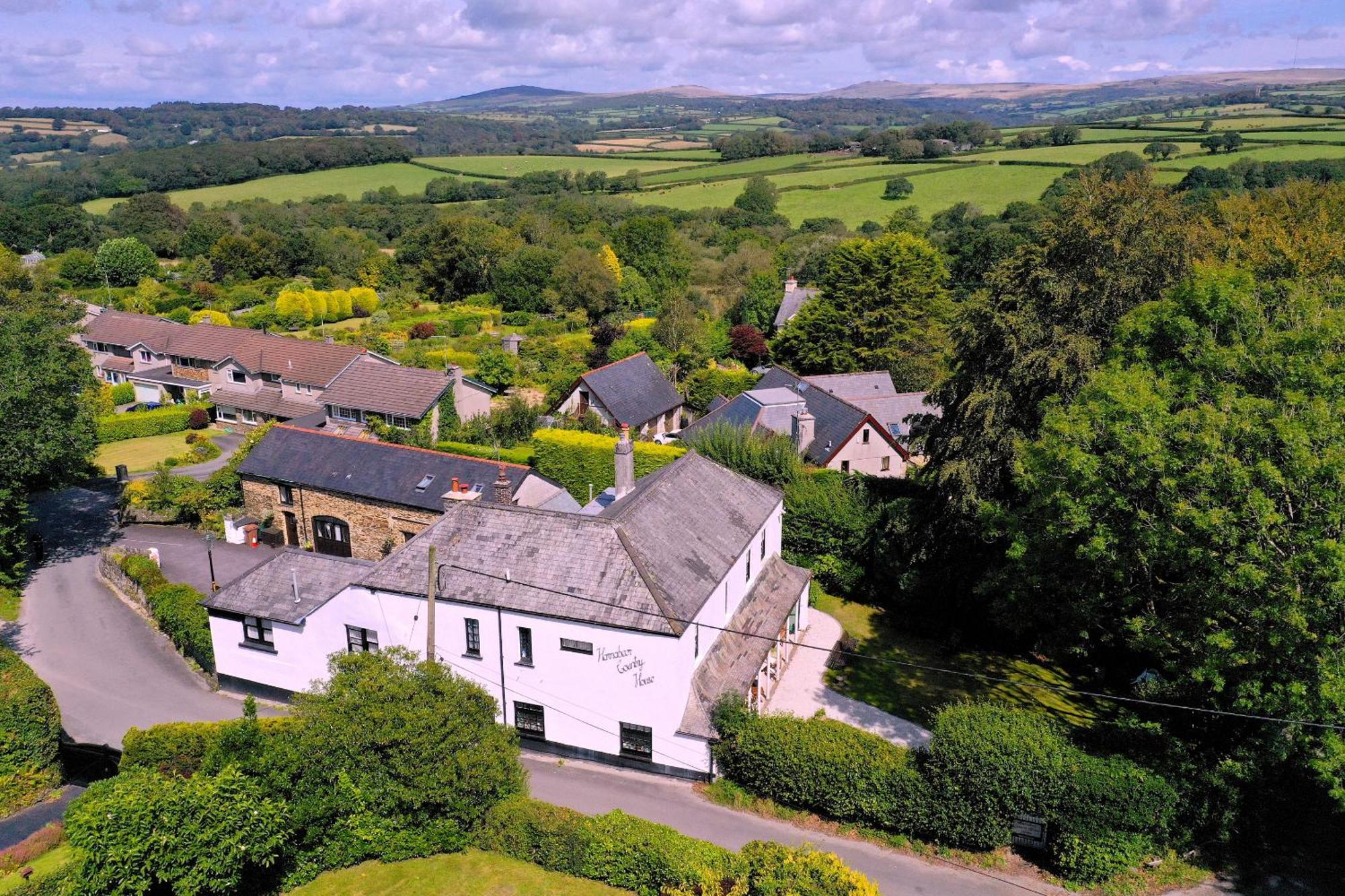 4 Central Hotels Near Buckland Abbey Worth Booking
