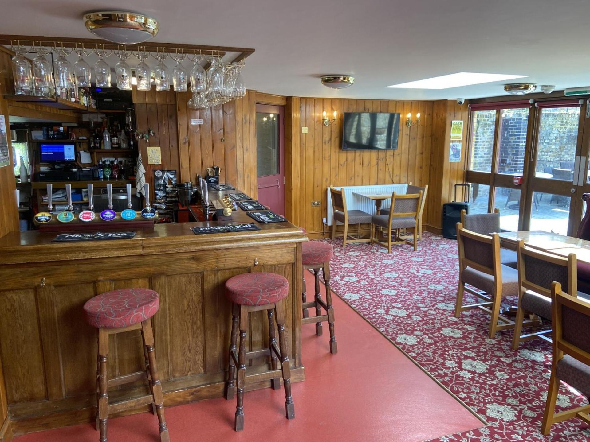 4 Top 3-Star Hotels Near Rileys Pool & Snooker Dartford