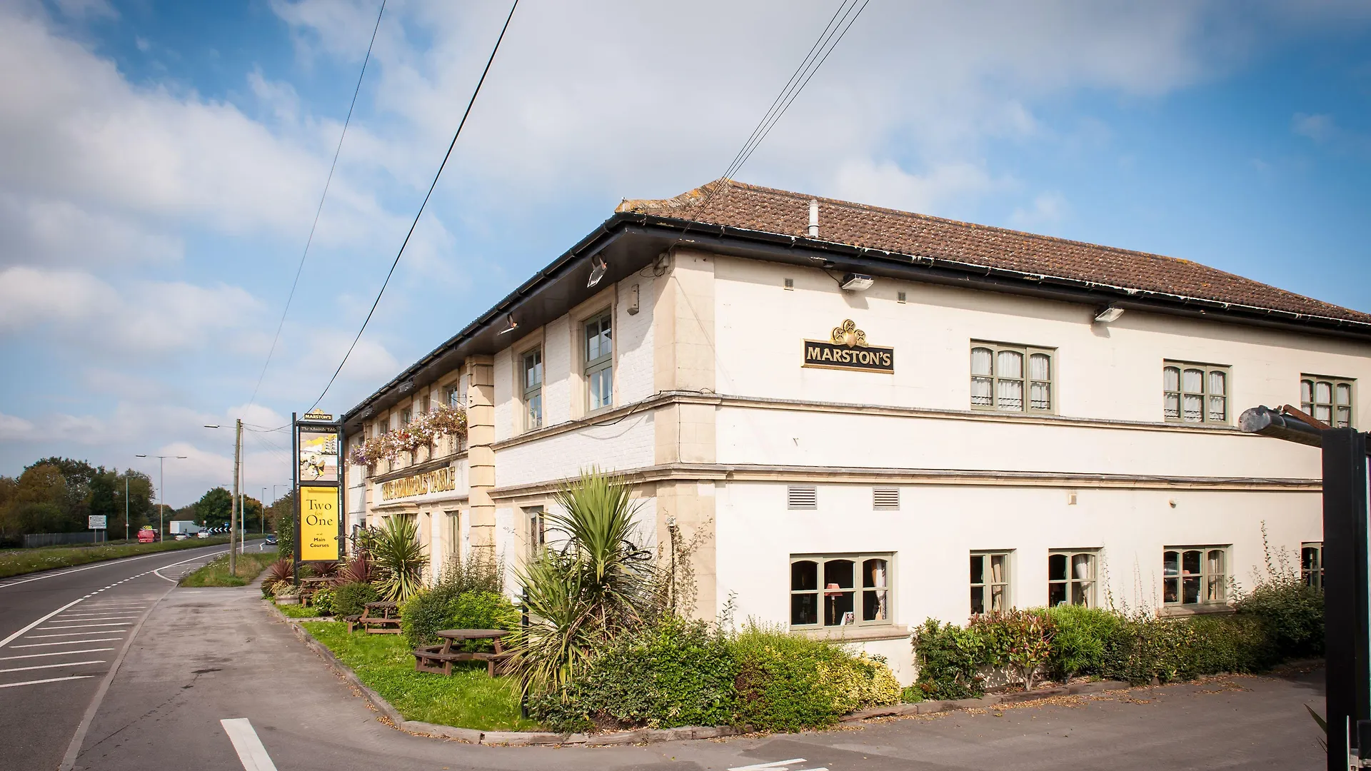 4 Family Hotels Near Somerset Brick and Tile Museum Worth Booking