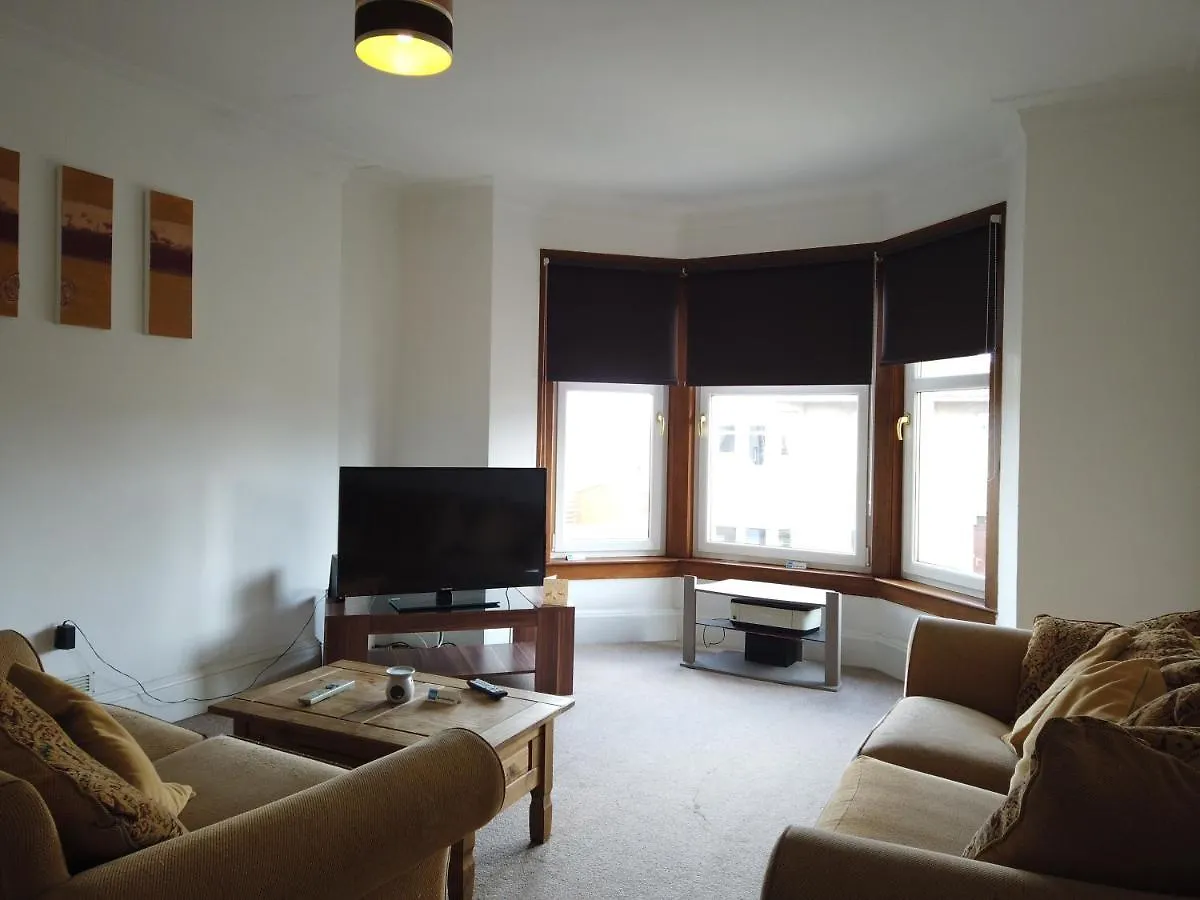 5 Budget Hotels Near Muiravonside Country Park Worth Booking